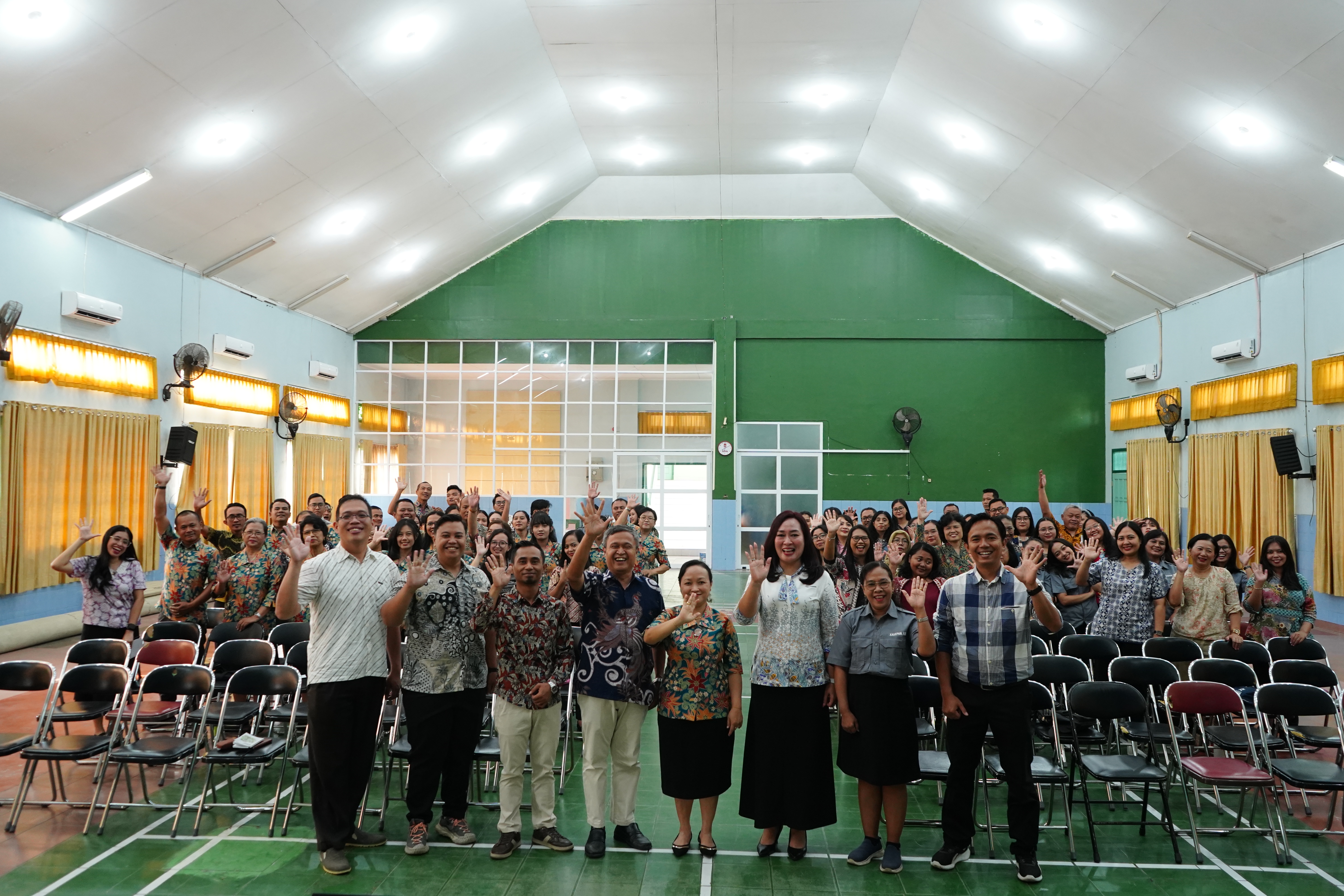 Seminar Menjadi Guru Profesional yang Menginspirasi, Berintegritas, Berkarakter untuk Pendidikan Bermutu