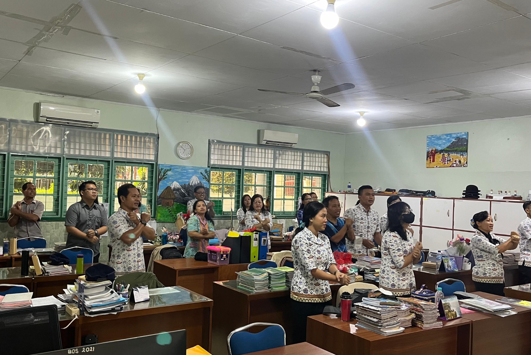 Menajaga Spirit Pelayanan dalam Mendidik dengan Jingle HK3P Komunitas SMP Xaverius 2 Bandar Lampung